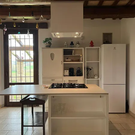 Altrove Montemarciano