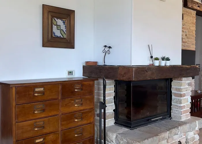 Villa Altrove Montemarciano